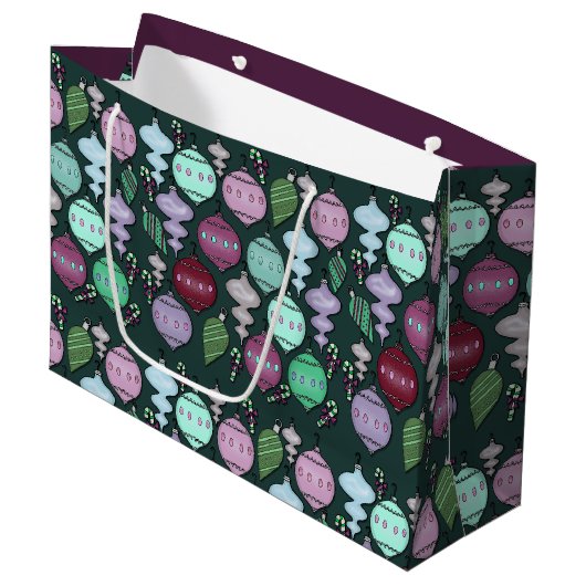 Grand Sac Cadeau Retro Christmas Reload - Pastels Cool sur Pine (Devant Angle)