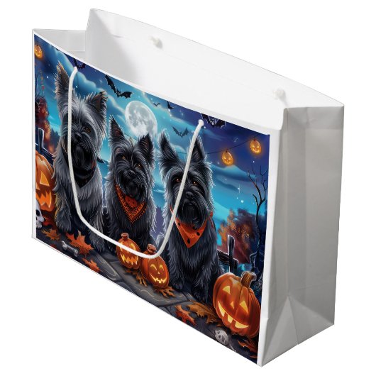 Grand Sac Cadeau Skye Terrier Halloween Épouvantable (Devant Angle)