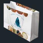 Grand Sac Cadeau Summer Christmas Beach Seashell Nom personnalisé<br><div class="desc">Un design de Noël d'été unique en utilisant des vagues de plage pour remplir le sapin de Noël et les coquillages comme frontière. Idéal pour les cadeaux de Noël et la décoration. Customisez le sac cadeau de Noël avec votre texte et faites-le vous-même.</div>