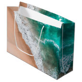 Grand Sac Cadeau Vagues sur la plage de sable (Devant Angle)