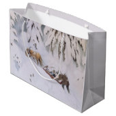 Grand Sac Cadeau Voyage d'hiver à travers la neige à Noël (Dos Angle)