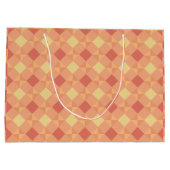 Grand Sac Cadeau Warm Geometric Diamond Pattern in Peach & Terracot (Dos)