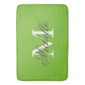Grand tapis de bain vert pomme avec monogramme de (devant Vertical)