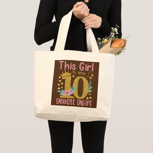 Grand Tote Bag Cette fille est maintenant 10 chiffres doubles 10e (Devant (produit))