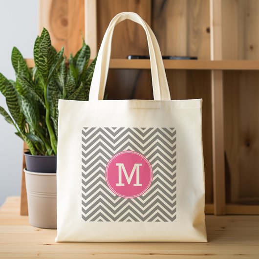Grand Tote Bag Chevrons gris et rose avec trois monogrammes sur m