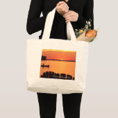 Grand Tote Bag Coucher du soleil canadien….Sac de plage de club (Devant (produit))