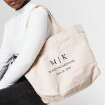 Grand Tote Bag Mariage Monogramme minimaliste moderne<br><div class="desc">Moderne minimaliste mais élégant Couple Monogram Initiales,  Noms et Date Grand Sac fourre-tout Mariage - Noir & Blanc. Idéal pour utiliser comme sacs de faveur,  demoiselle d'honneur,  groomsman et cadeaux de mariage.</div>