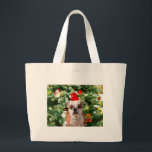 Grand Tote Bag Santa Hat Bulldog Christmas Tree Snowman boîte cad<br><div class="desc">Mignonne photo Bulldog avec boîte cadeau de Noël Tree Snowman en arrière - plan. Un cadeau parfait pour Noël !</div>