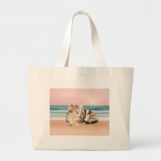 Grand Tote Bag Un chat à rayures plus mignon assis sur la plage a (Devant)