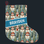 Grande Chaussette De Noël Aquarelle Snowman Noël personnalisé<br><div class="desc">Aquarelle douillette snowmen dans écharpes rouges chaudes et casquettes tricotés chauds et un joli vert,  rouge et bleu pin arrière - plan personnalisation stockage de Noël.</div>