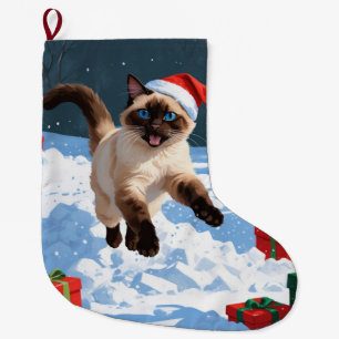 Grande Chaussette De Noël Chat siamois courant dans la neige avec un chapeau
