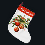 Grande Chaussette De Noël Décorations d'arbre de Noël Cool rétros<br><div class="desc">Récipiendaire de Noël personnalisé avec un nom. Conçu avec une illustration de style vintage. 3 boules de Noël rouges entourées de saints verts et de baies. Design rétro élégant.</div>