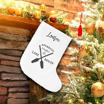 Grande Chaussette De Noël Nom de famille personnalisé Lake House<br><div class="desc">Cette collection présente un logo moderne noir et blanc, ainsi qu'une belle aquarelle représentant un lac évoquant une soirée d'été. Cette collection est parfaite pour décorer une maison de famille ou un cabine, ou offre également des opportunités de marque pour des locations de vacances comme Air BnB et VRBO. Mes...</div>