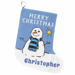 Grande Chaussette De Noël Photo Snowman sur une image personnalisée<br><div class="desc">Christmas Stocking with Winter Snowman Design dans un style dessin animé. Frosty le bonhomme de neige est placé contre un arrière - plan bleu. Ajoutez vos propres détails.</div>
