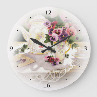 Grande horloge murale avec peinture de thé victori