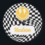 Grande Horloge Ronde 1anniversaire sourire visage rétro noir blanc supe<br><div class="desc">Un joyeux sourire d'anniversaire mec visage rétro noir,  blanc et jaune super éclat boulon cool d'anniversaire horloge.</div>