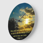 Grande Horloge Ronde 2 Pierre 1:2 ouverture vers la bible du soleil hor (Angle)