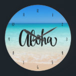Grande Horloge Ronde Aloha Beach Hawaiian Island<br><div class="desc">Apportez l'esprit aloha à la vie dans votre maison avec cette scène de plage "Aloha" horloge murale design.</div>