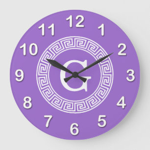 Grande Horloge Ronde Améthyste Wht Cadre Rnd Clé Grecque Monogramme Ini