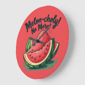 Grande Horloge Ronde Amusante Pun de pastèque "Melon-choly No More" (Angle)