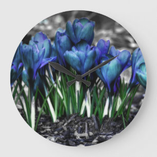 Grande Horloge Ronde Aqua Blue Crocus Blooms