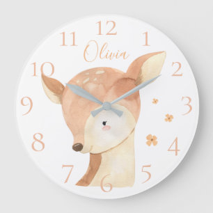 Grande Horloge Ronde Aquarelle personnalisée Cute Nom du cerf de bébé