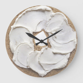 Grande Horloge Ronde Bagel and Cream Cheese Novelty