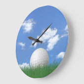 Grande Horloge Ronde Bal De Golf Blanc En Herbe (Angle)