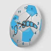 Grande Horloge Ronde Balle de foot | Bleu bébé (Angle)