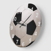 Grande Horloge Ronde Balle de soccer blanche et noire (Angle)
