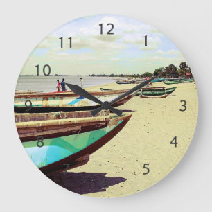 Grande Horloge Ronde Bateaux sur la plage tropicale