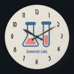 Grande Horloge Ronde Beaker & Test Tube Science Themed<br><div class="desc">A clock with a cute drawing of a test tube and aker. Parfait pour la science lovers.</div>