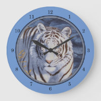 Beau tigre blanc aux yeux bleu cristal