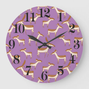 Grande Horloge Ronde Bébé, cerf et famille sur le violet de la lavand