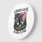 Grande Horloge Ronde Bigfoot Grandpa Vintage American Flag Shirt Design (Angle)