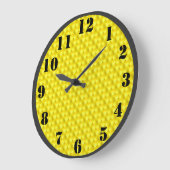 Grande Horloge Ronde Black Numbers on Yellow Background (Angle)