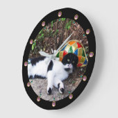 Grande Horloge Ronde BLACK WHITE CAT ET HARLEQUIN A Masquerade Party (Angle)