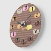 Grande Horloge Ronde Bonbons au chocolat (Angle)