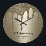 Grande Horloge Ronde Bouches d'or personnalisées 50e anniversaire de Ma<br><div class="desc">Boucles d'or personnalisées 50e anniversaire de Mariage horloge murale</div>