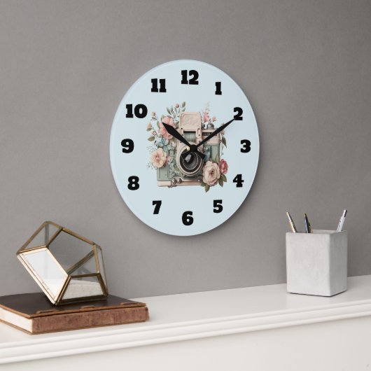 Grande Horloge Ronde Camera with Flowers Retro Pastel Image (Bureau)