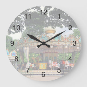 Grande Horloge Ronde Carrousel dans les Tuileries, Paris, France
