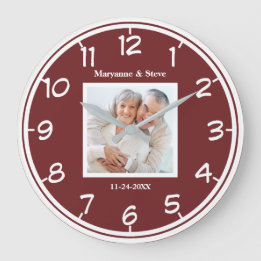 Grande Horloge Ronde Célébration de Mariage de Couples Photo Moderne