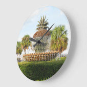 Grande Horloge Ronde Charleston SC Pineapple Fountain, Waterfront Park (Angle)