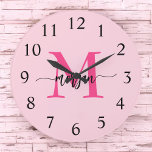 Grande Horloge Ronde Chaud rose moderne Script Girl Monogramme Nom<br><div class="desc">Faites une déclaration audacieuse dans votre espace avec notre Hot rose Modern Script Girly Monogramme Nom Large Horloge! Doté d'un design rose vif et personnalisé avec votre nom dans un élégant script moderne, cette horloge ajoute une touche élégante et personnelle à toutes les chambres. Parfait pour les chambres, les bureaux...</div>