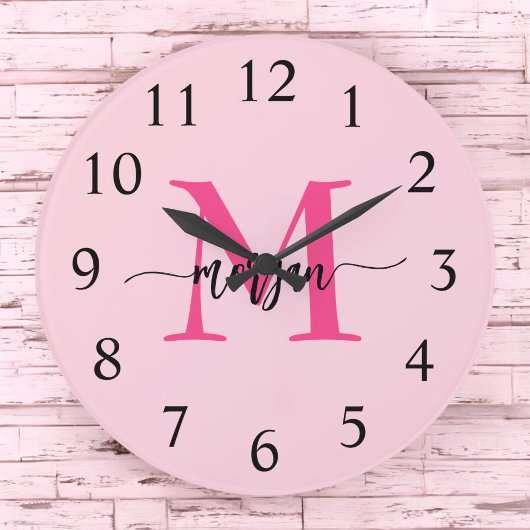 Grande Horloge Ronde Chaud rose moderne Script Girl Monogramme Nom