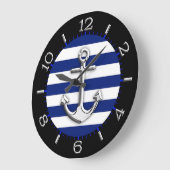 Grande Horloge Ronde Chrome Ancre sur Navy Blue Stripes Dial (Angle)