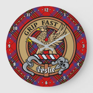 Grande Horloge Ronde Clan Leslie Crest sur Red Tartan