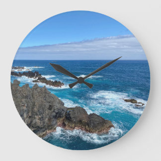 Grande Horloge Ronde Clocher dans la mer