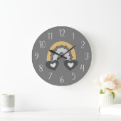 Grande Horloge Ronde Coeurs arc-en-ciel boho sur gris (Maison)