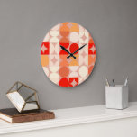 Grande Horloge Ronde Coral rouge orange rose rose rose Motif Art rétro<br><div class="desc">Beau orange contemporain, rouge corail, taupe mauve et crème ivoire cercles géométriques et demi-cercles motif sur un arrière - plan rose vif. Elégant, élégant et éclectique design minimalisme pour le décorateur artistique, décorateur artistique, branché populaire, style d'art rétro vintage ou abstrait amateur de motifs géométriques numériques. Associez ce design à...</div>